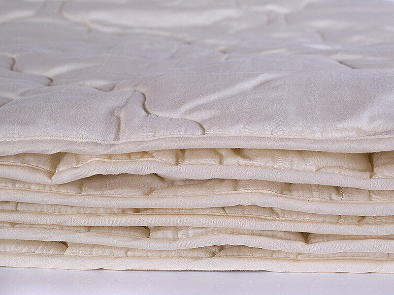 Купить одеяло из мериносовой овцы в москве